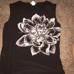 Sleeveless flower top!